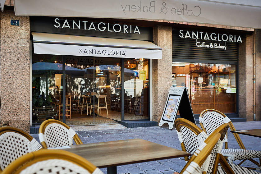 Santagloria celebra su apertura número 200: un impulso para la franquicia Santagloria
